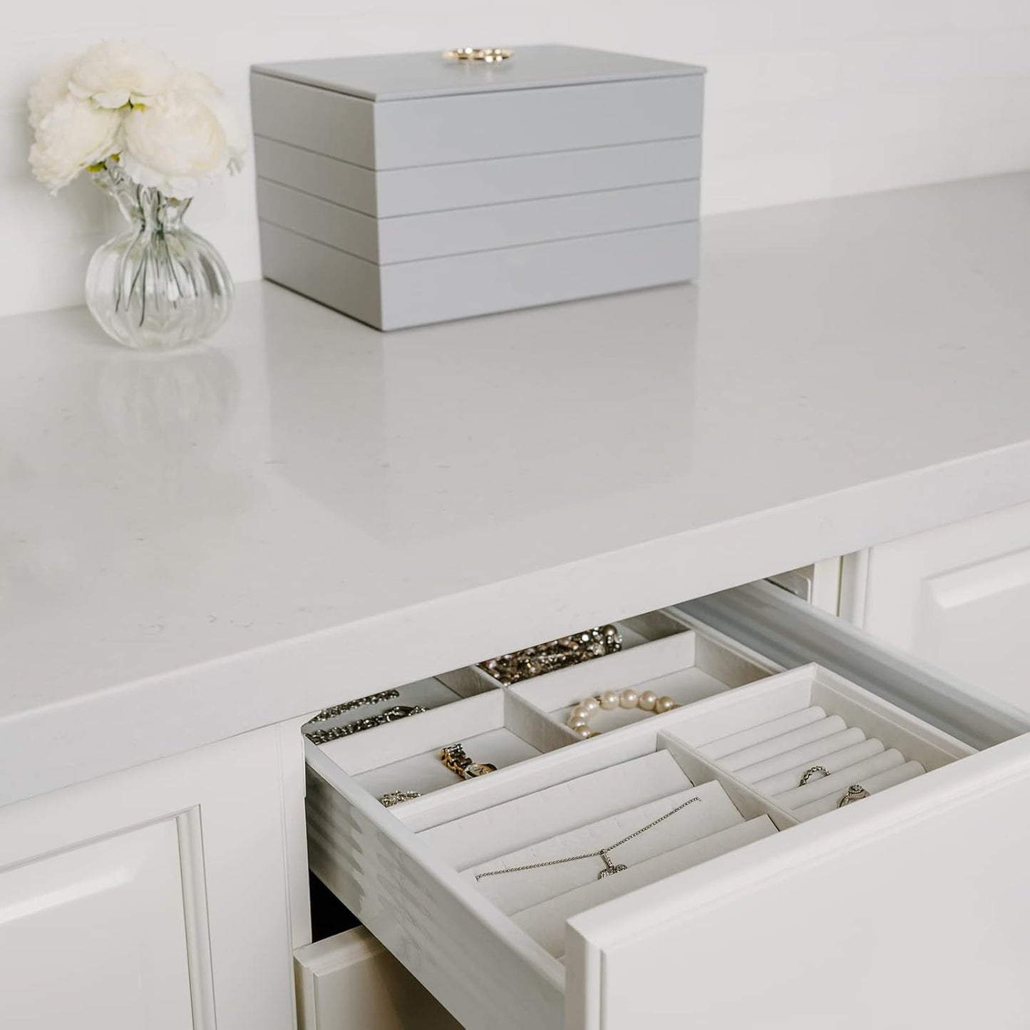 Jewelry Trays Stackable Showcase Display Drawer Organizer Storage Toughened Glass Lid Multi-Purpose Multiple Combinations Large Capacity Multi-Layer Design and Fashion-White