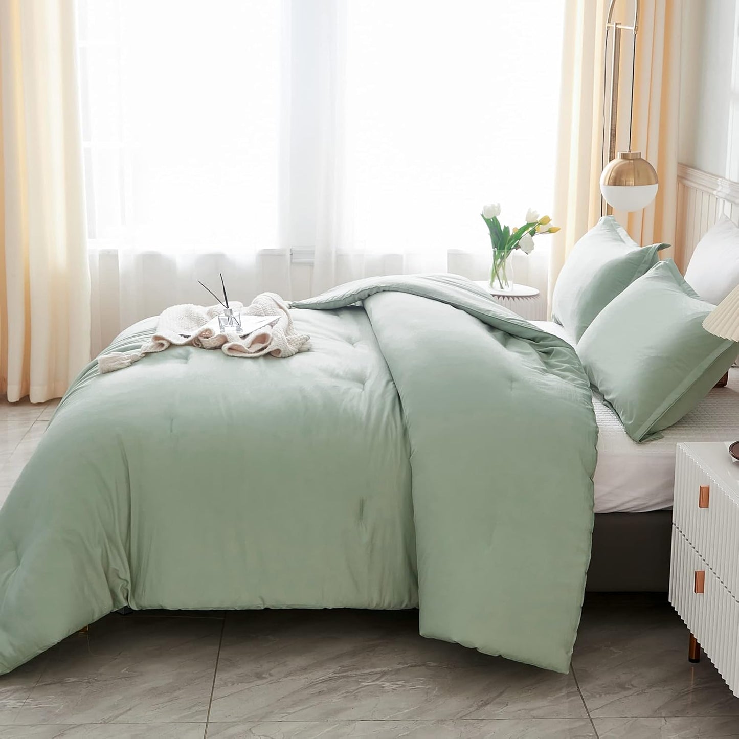 King Size Comforter Set Sage Green, 3 Pieces Lightweight Solid Comforter King Size, All Season Fluffy Down Alternative Comforter Bed Set Quilt Blanket
