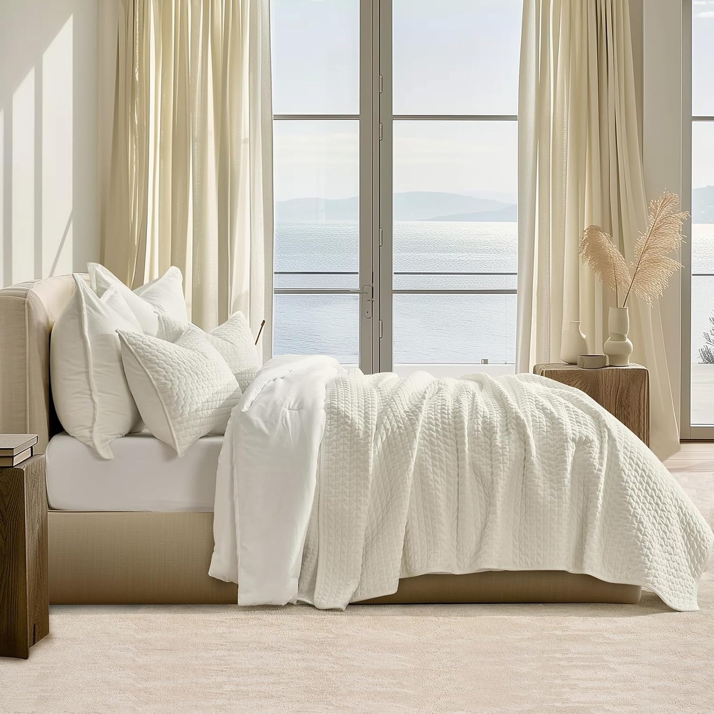 Luxury Velvet Quilt Set Queen Size 3 Piece, Soft Oversized Cross-Stitch Velvet Comforter Set with Pillow Shams, Lightweight Velvet Coverlet Bedspread Bedding Set for All Seasons, Cream White