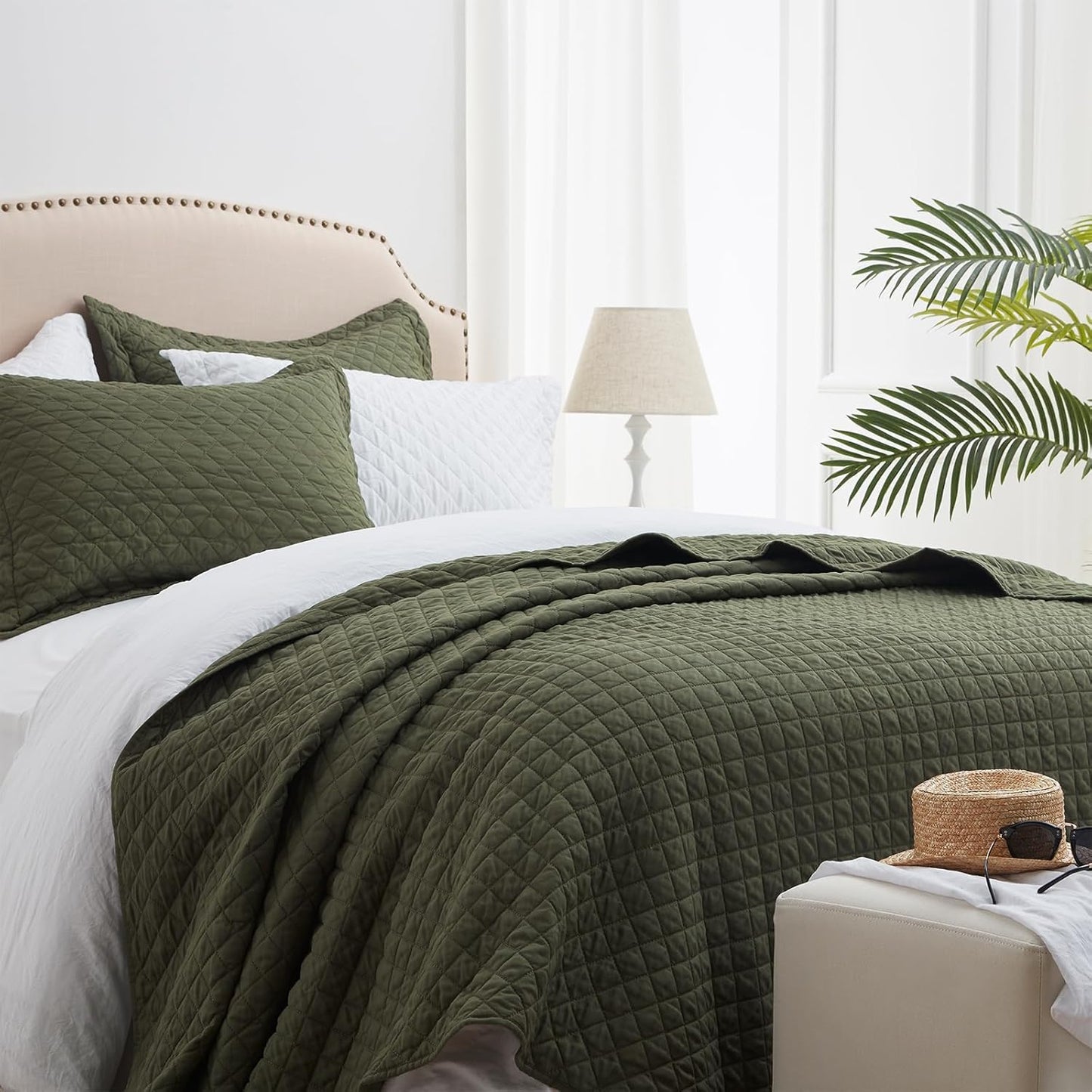 Quilt Set King Olive Green Lightweight Bedspread Soft Reversible Coverlet for All Season 3pcs Army Green Diamond Quilted Bedding Sets (1 Quilt 2 Pillow Shams)(106"x96")