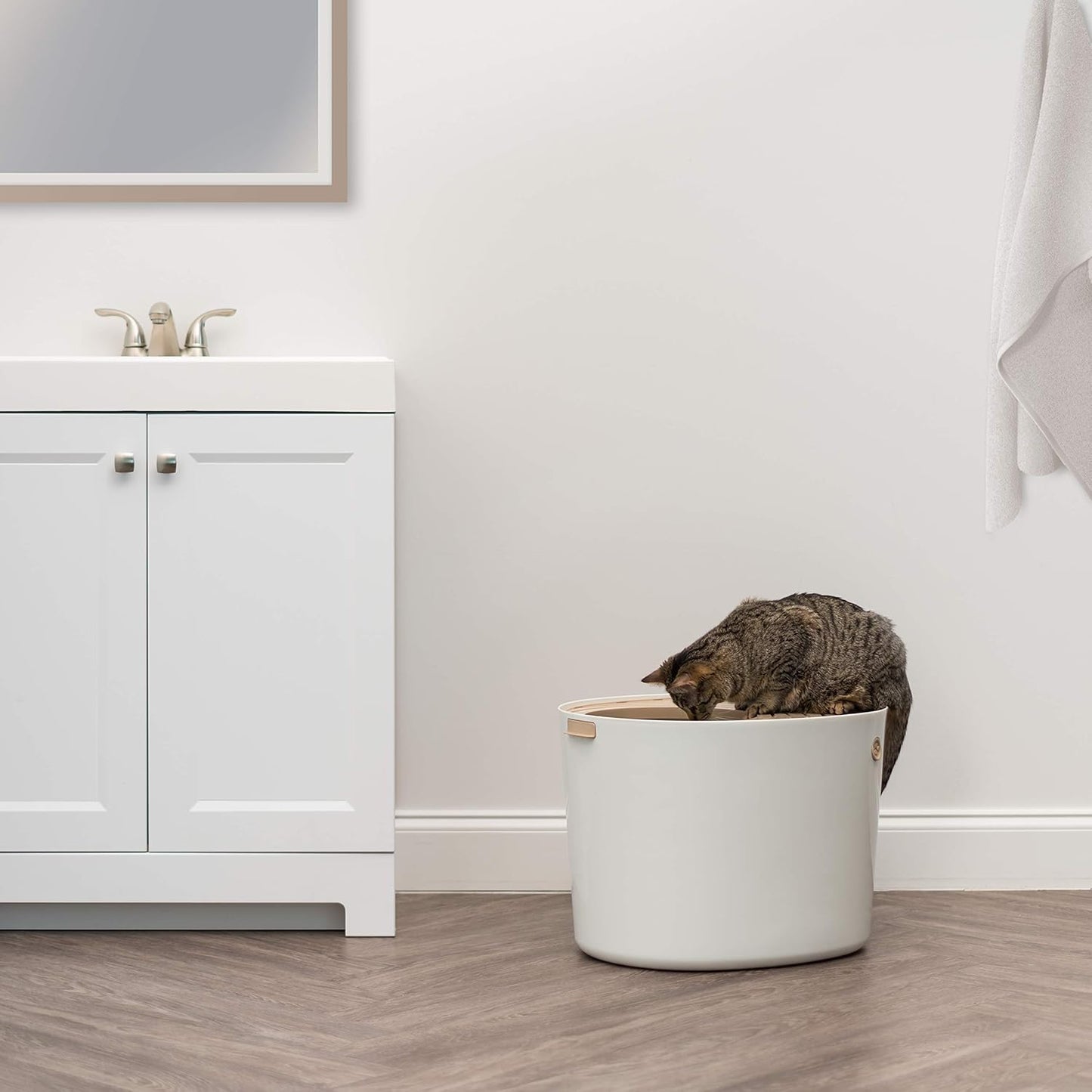 Cat Litter Box, Top Entry Litter Box with Scoop, Stylish Round Cat Litter Box Enclosure, Kitty Litter Box, White/Beige