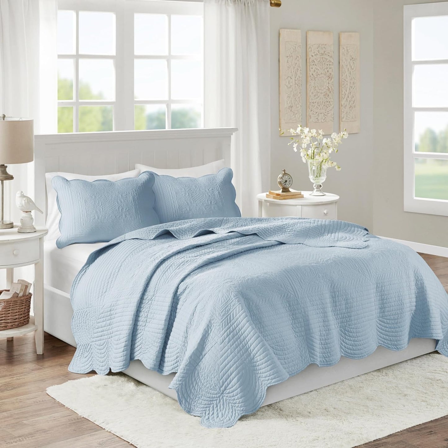 Quilt Set-Casual Damask Medallion Stitching Design Lightweight Coverlet Bedspread Bedding, Shams, Full/Queen (90 in x 90 in), Medallion White 3 Piece