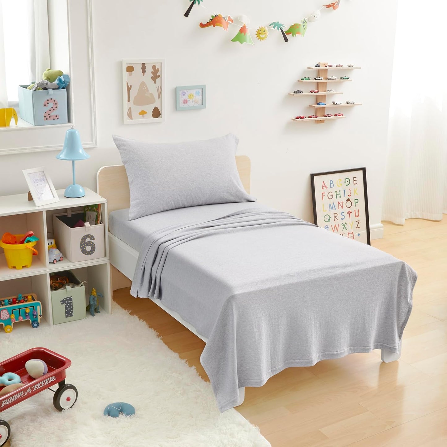 Basics 4 Piece Bed Sheets Set, 100% Cotton Jersey, Includes Super Soft, Flat and Fitted Sheets, Pillowcase, King, Oatmeal, Solid