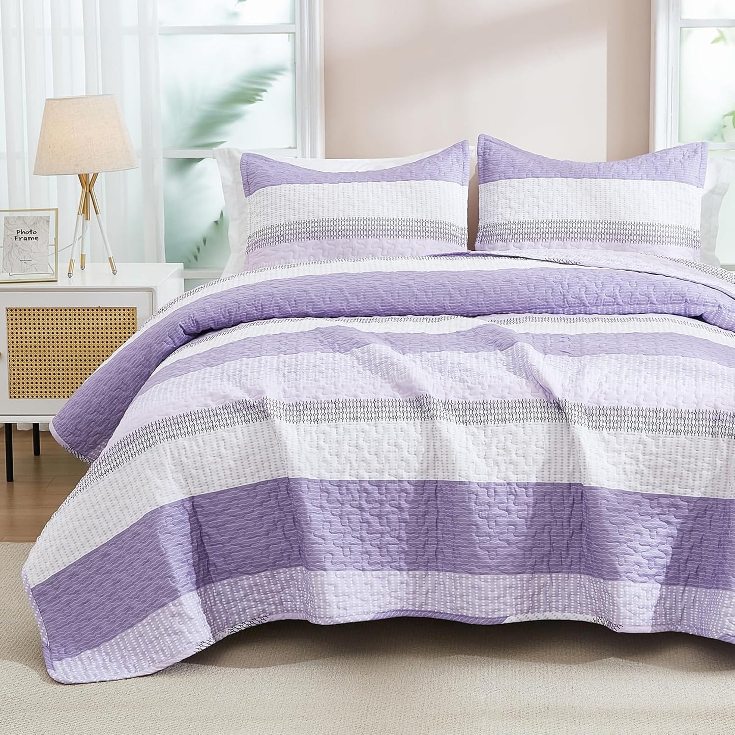 King Size Quilt Set Mineral Blue, 3 Pieces Summer Ultra Soft Lightweight Bedspreads & Coverlets Set, Patchwork Striped Quilted Bedding Sets for All Seasons (1 Quilt, 2 Pillow Shams)