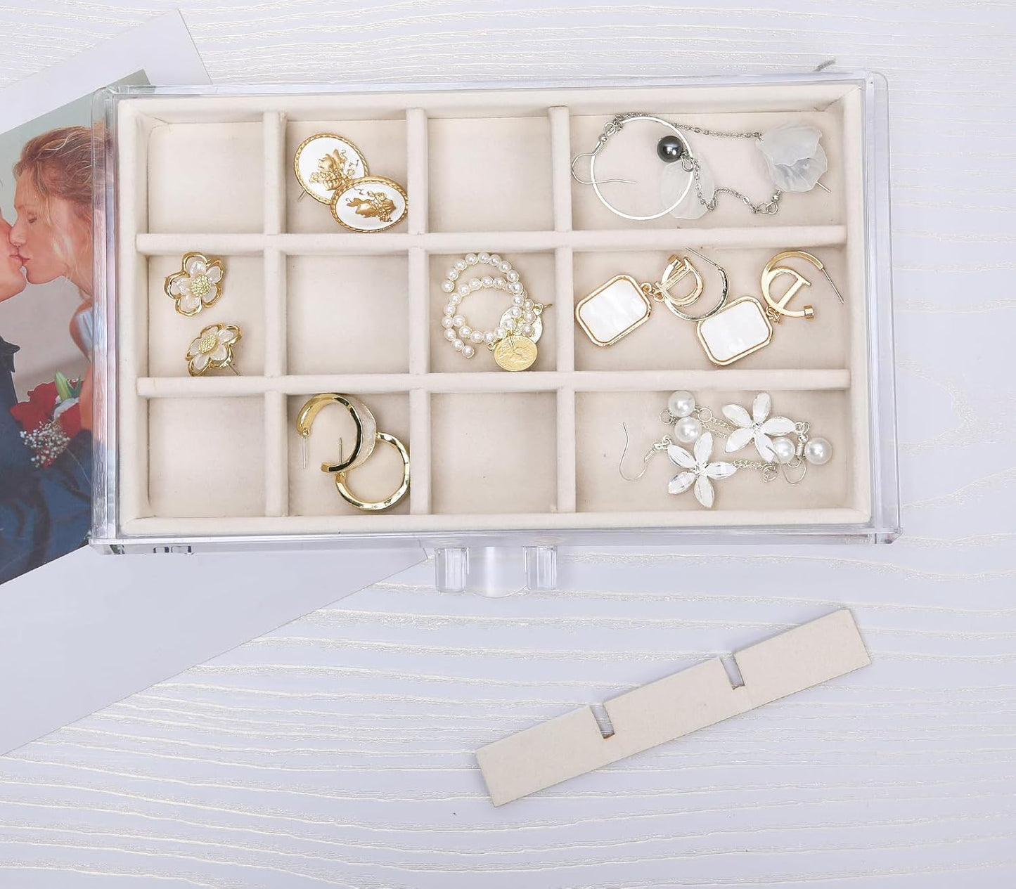 Earring Jewelry Organizer with 5 Drawers, Birthday Present, Clear Acrylic Jewelry Box for Women, Velvet Earring Display Holder for Earrings Ring Bracelet Necklace, Cream