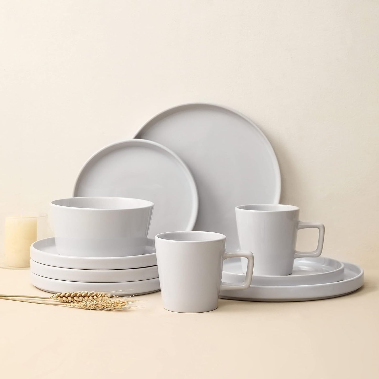16-Piece Stoneware Dish Set, Service for 4, Black Plates and Bowls Dinnerware Set, Dishwasher and Microwave Safe, Black Matte